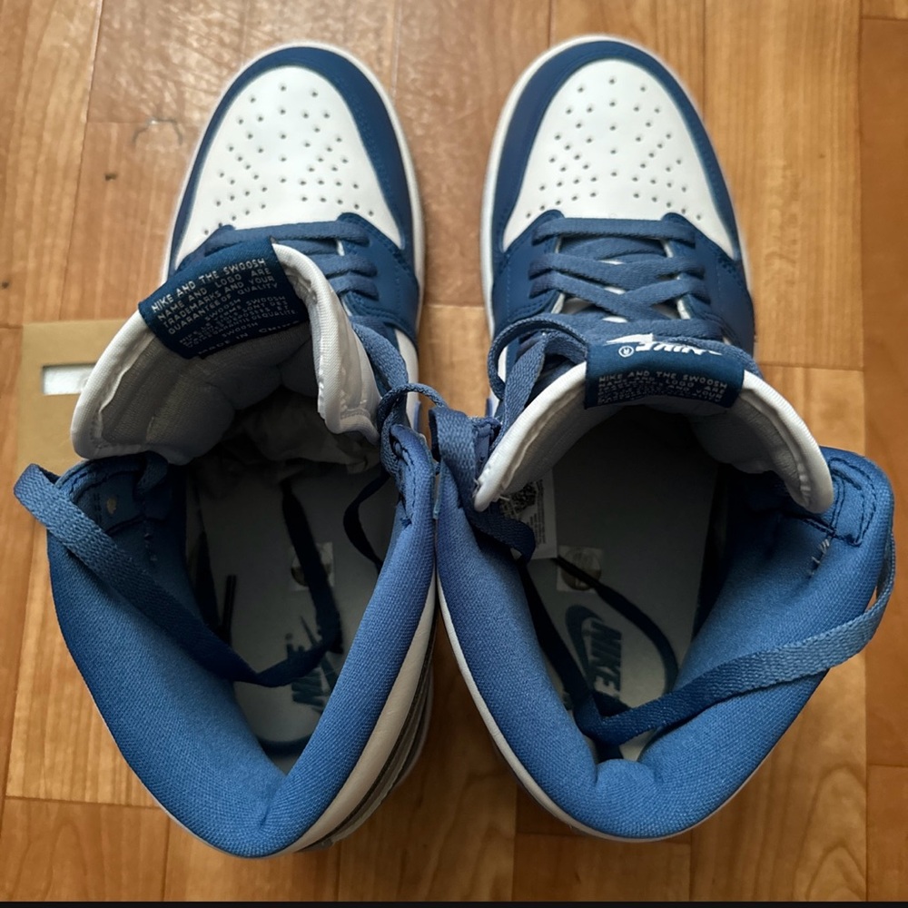 Air Jordan 1 Retro High OG ‘True Blue’ - Picture 8 of 10